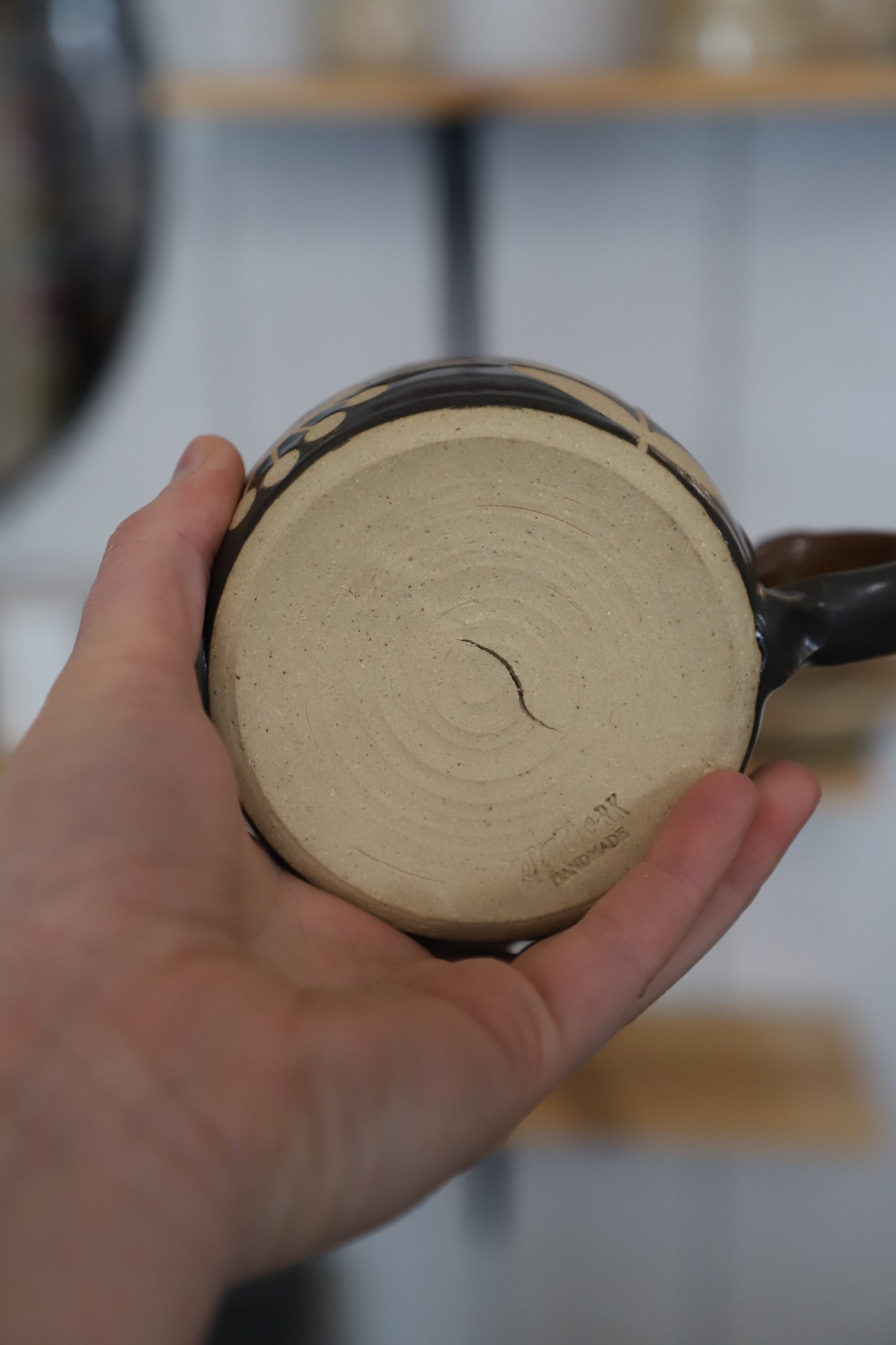 Mug with S crack
