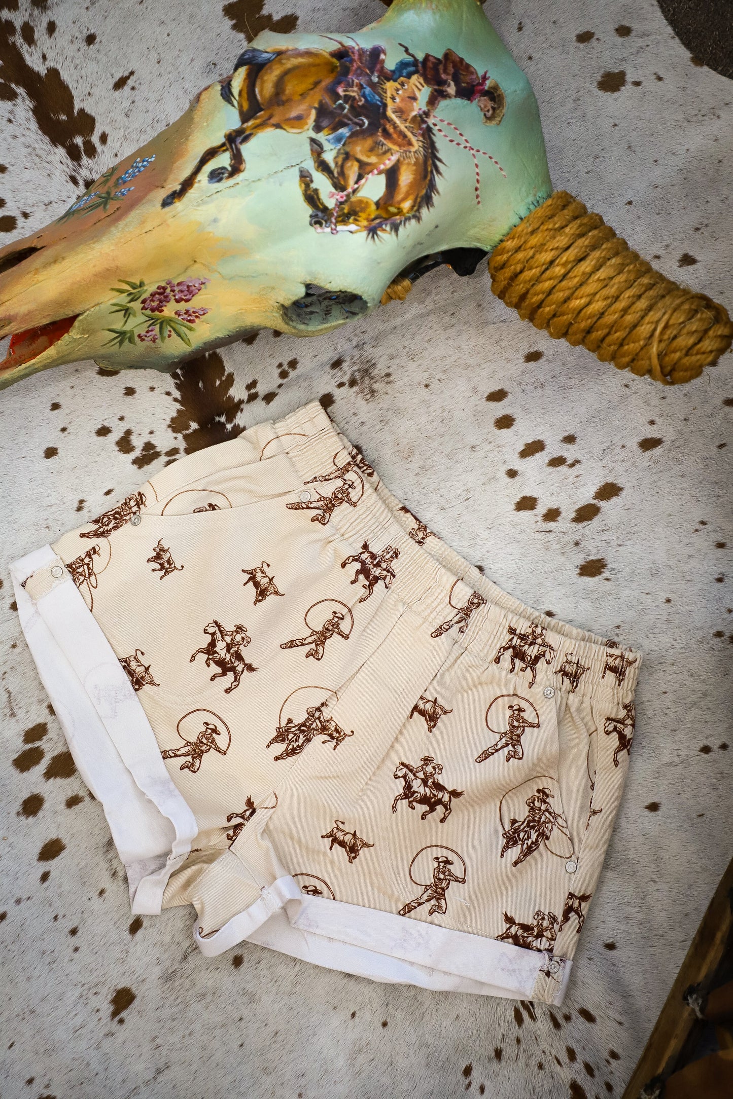 Rodeo Roundup Short
