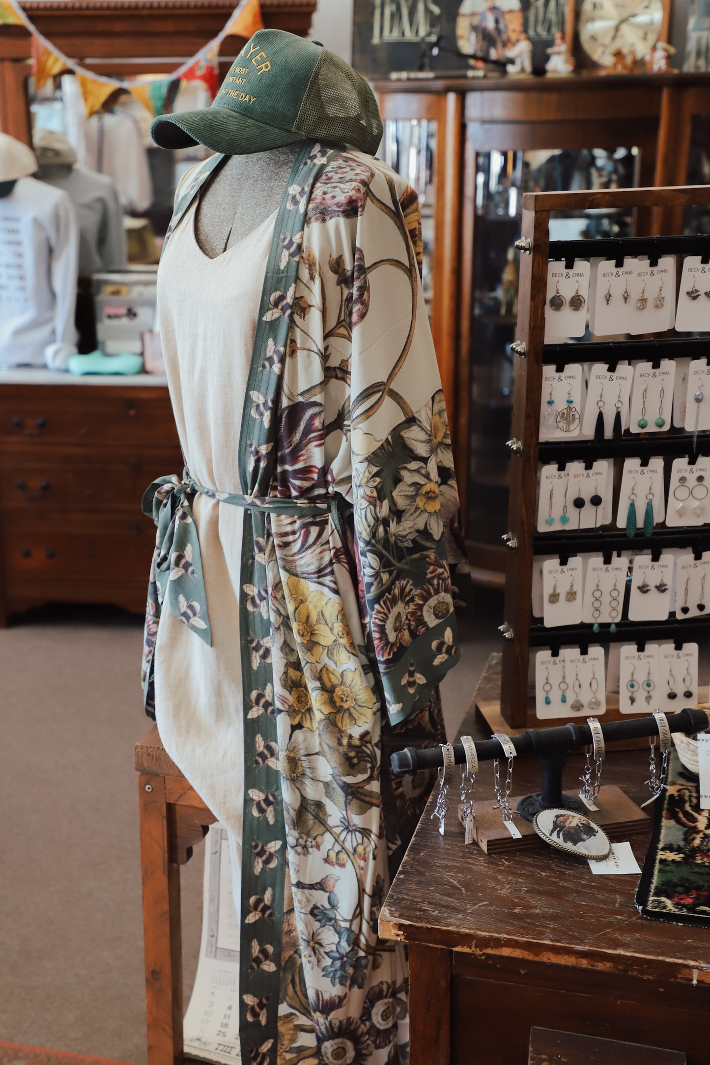Love Grows Wild Kimono Robe w/ Bees