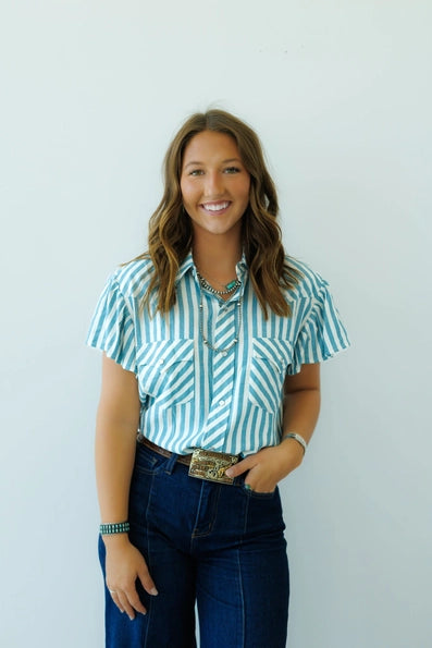 Stripe Flutter Sleeve Pearl Snap - Blue